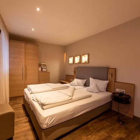 Hotel Landidyll Zum Kreuz 3*