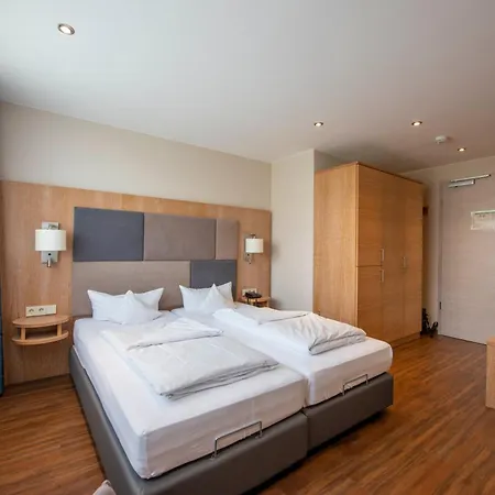 Landidyll Zum Kreuz Hotel 3*
