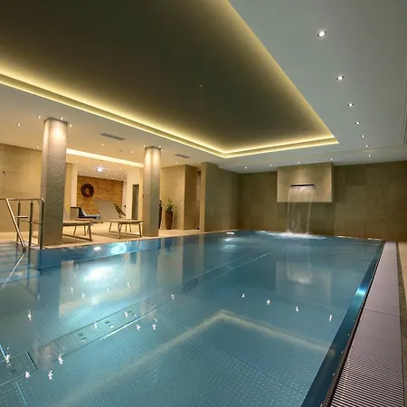 Landidyll Zum Kreuz Hotel 3*