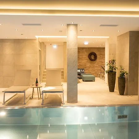 Hotel Landidyll Zum Kreuz 3*